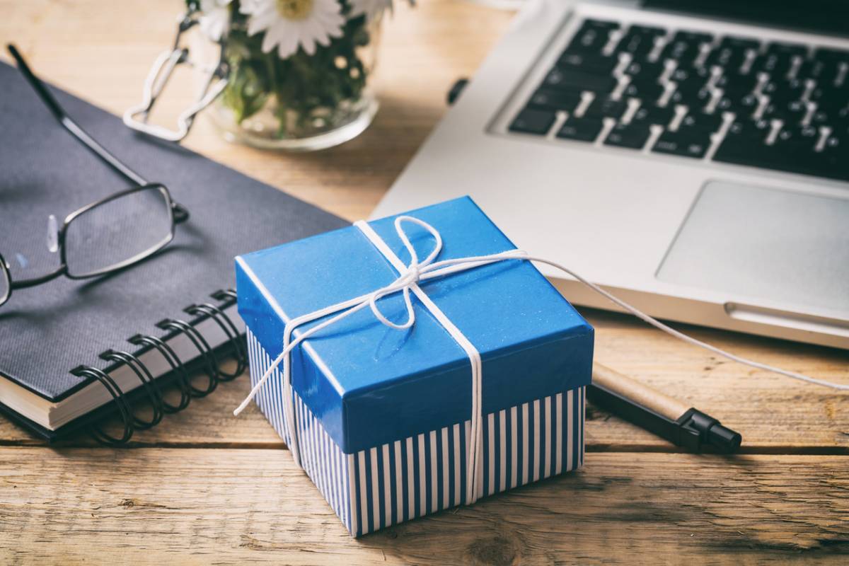 Pourquoi offrir un cadeau de fin d’année à ses clients ?