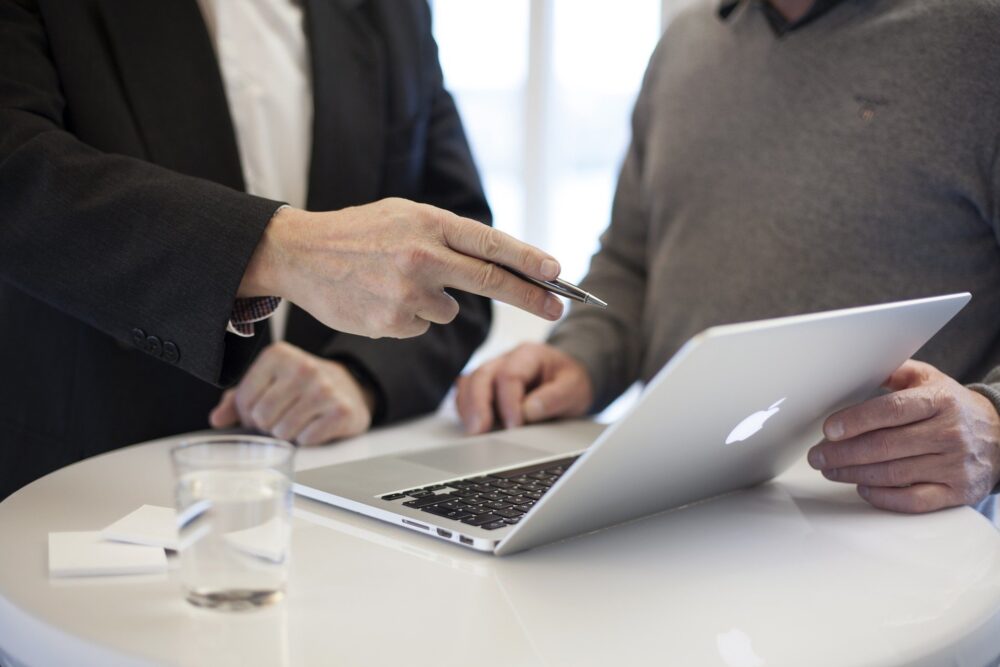 Pourquoi les entreprises embauchent des consultants