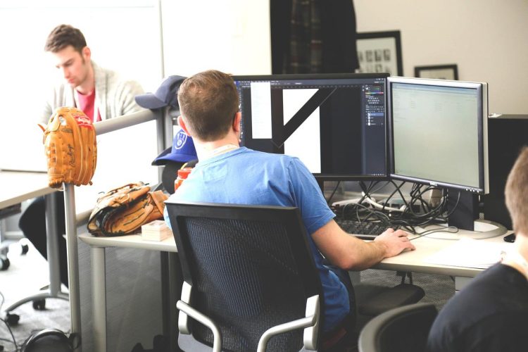 Les 7 qualités indispensables d’un excellent représentant du service clientèle