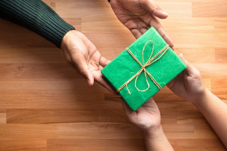 Cadeaux d’entreprise : qu’est-ce qui fait plaisir aujourd’hui ?