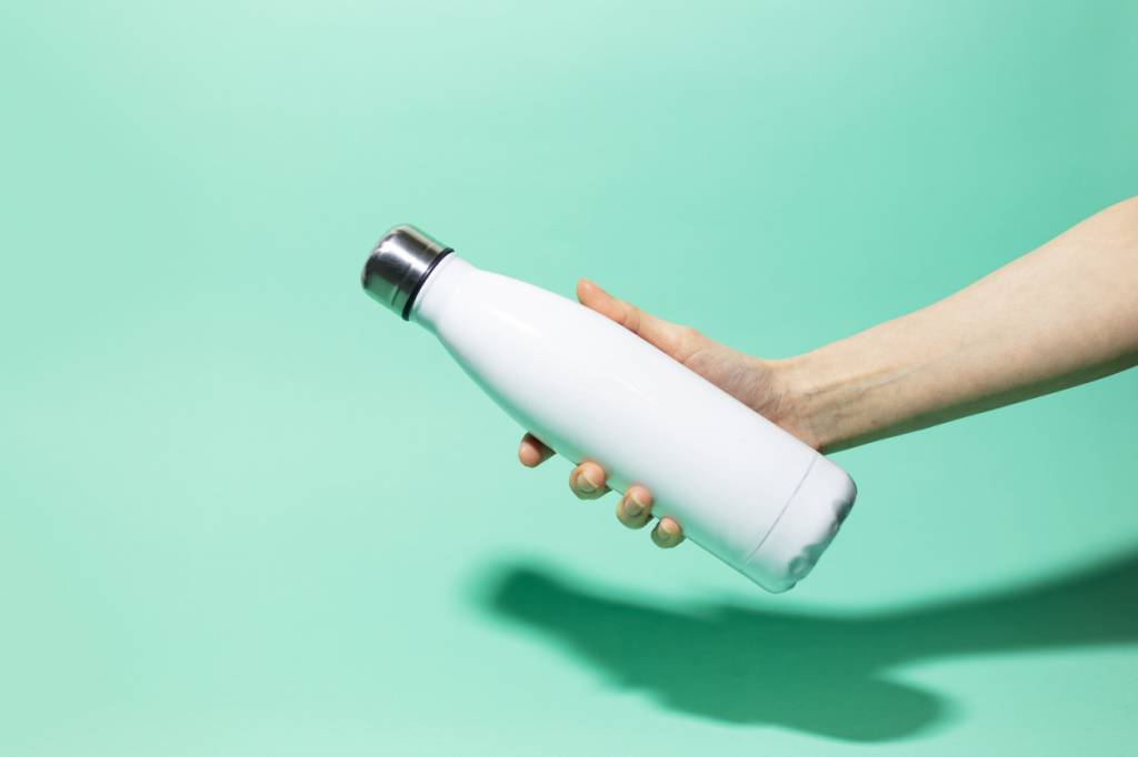 personnaliser une bouteille avec logo